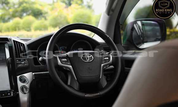 Buy Used Toyota Land Cruiser in Dhaka, Dhaka Buy Used Toyota Land Cruiser in Dhaka, Dhaka