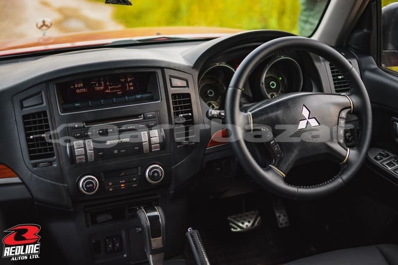 Big with watermark mitsubishi pajero dhaka dhaka 3032