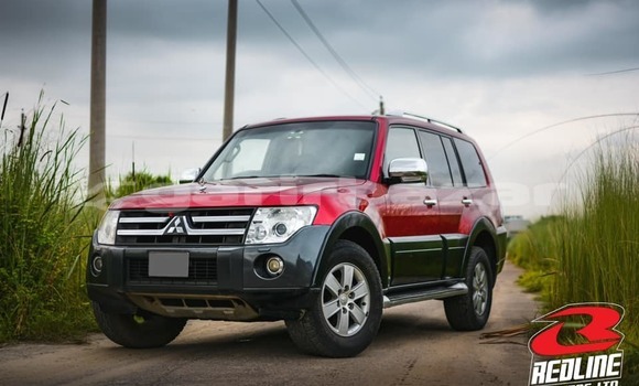 Buy Used Mitsubishi Pajero in Dhaka, Dhaka Buy Used Mitsubishi Pajero in Dhaka, Dhaka