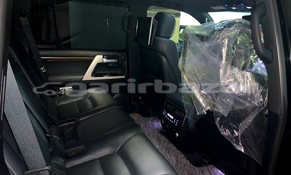 Buy Import 2015 Toyota Land Cruiser Prado ZX V8 in Dhaka, Dhaka Buy Import 2015 Toyota Land Cruiser Prado ZX V8 in Dhaka, Dhaka