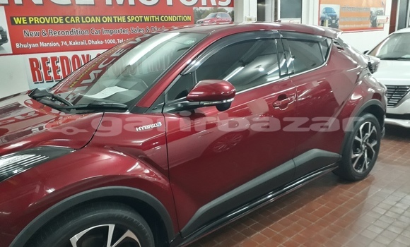 Buy Import 2017 Toyota C-HR in Dhaka, Dhaka Buy Import 2017 Toyota C-HR in Dhaka, Dhaka