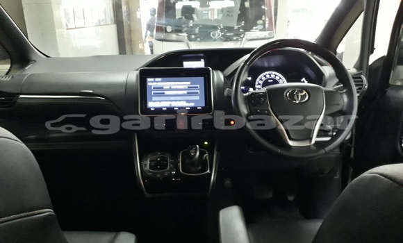 Buy Import 2017 Toyota Esquire in Dhaka, Dhaka Buy Import 2017 Toyota Esquire in Dhaka, Dhaka