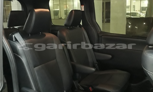 Buy Import 2017 Toyota Esquire in Dhaka, Dhaka Buy Import 2017 Toyota Esquire in Dhaka, Dhaka