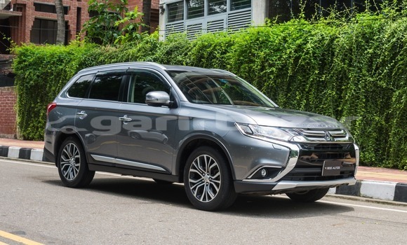 কেনা ব্যবহৃত Mitsubishi Outlander Grey গাড়ী মধ্যে ঢাকা মধ্যে Dhaka কেনা ব্যবহৃত Mitsubishi Outlander Grey গাড়ী মধ্যে ঢাকা মধ্যে Dhaka
