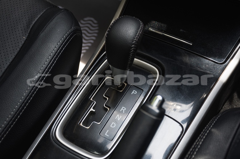 Big with watermark mitsubishi outlander dhaka dhaka 3080