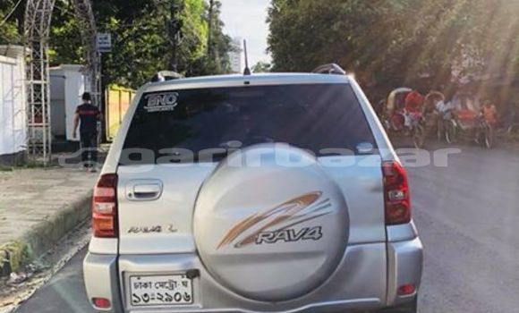 Buy Used 2004 Toyota RAV4 in Dhaka, Dhaka Buy Used 2004 Toyota RAV4 in Dhaka, Dhaka