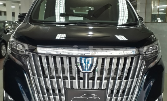 Buy Import 2017 Toyota Esquire in Dhaka, Dhaka Buy Import 2017 Toyota Esquire in Dhaka, Dhaka