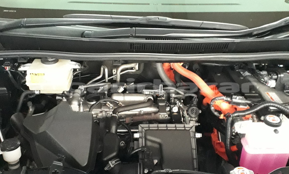 Buy Import 2017 Toyota Esquire in Dhaka, Dhaka Buy Import 2017 Toyota Esquire in Dhaka, Dhaka