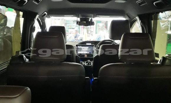 Buy Import 2017 Toyota Esquire in Dhaka, Dhaka Buy Import 2017 Toyota Esquire in Dhaka, Dhaka