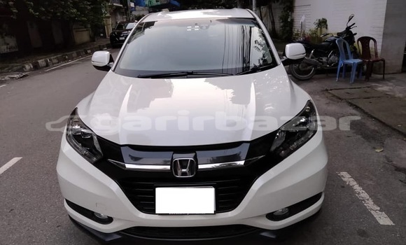 Buy Used 2016 Honda Vezel in Dhaka, Dhaka Buy Used 2016 Honda Vezel in Dhaka, Dhaka