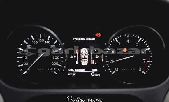 Buy Used 2016 Mercedes-Benz Discovery Sport in Dhaka, Dhaka Buy Used 2016 Mercedes-Benz Discovery Sport in Dhaka, Dhaka