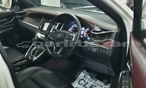 Buy Import 2016 Toyota Harrier in Dhaka, Dhaka Buy Import 2016 Toyota Harrier in Dhaka, Dhaka