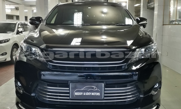 Buy Import 2016 Toyota Harrier in Dhaka, Dhaka Buy Import 2016 Toyota Harrier in Dhaka, Dhaka