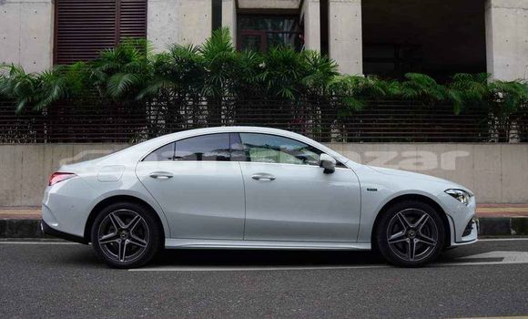 কেনা আমদানি Mercedes-Benz CLA White গাড়ী মধ্যে ঢাকা মধ্যে Dhaka কেনা আমদানি Mercedes-Benz CLA White গাড়ী মধ্যে ঢাকা মধ্যে Dhaka