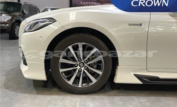 কেনা আমদানি Toyota Crown White গাড়ী মধ্যে ঢাকা মধ্যে Dhaka কেনা আমদানি Toyota Crown White গাড়ী মধ্যে ঢাকা মধ্যে Dhaka