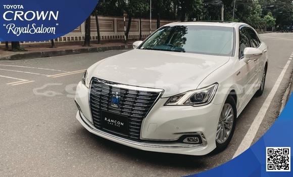 Buy Import 2016 Toyota Crown in Dhaka, Dhaka Buy Import 2016 Toyota Crown in Dhaka, Dhaka