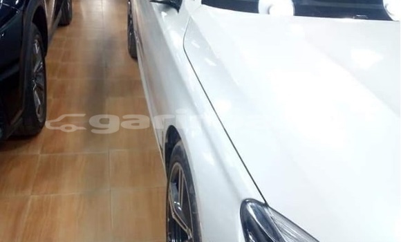 কেনা আমদানি BMW 7-Series White গাড়ী মধ্যে ঢাকা মধ্যে Dhaka কেনা আমদানি BMW 7-Series White গাড়ী মধ্যে ঢাকা মধ্যে Dhaka
