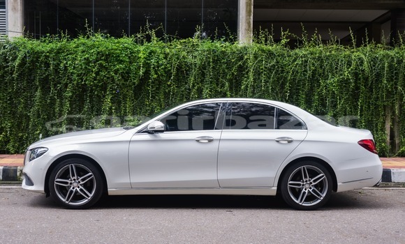 Buy Used 2016 Mercedes-Benz E200 in Dhaka, Dhaka Buy Used 2016 Mercedes-Benz E200 in Dhaka, Dhaka