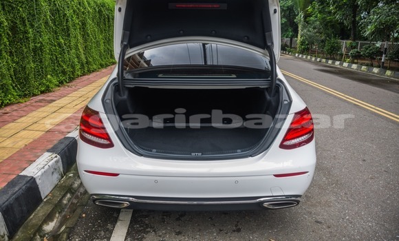 Buy Used 2016 Mercedes-Benz E200 in Dhaka, Dhaka Buy Used 2016 Mercedes-Benz E200 in Dhaka, Dhaka