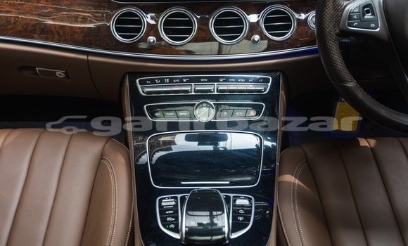 Buy Used 2016 Mercedes-Benz E200 in Dhaka, Dhaka Buy Used 2016 Mercedes-Benz E200 in Dhaka, Dhaka