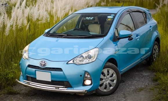 কেনা ব্যবহৃত Toyota Aqua Blue গাড়ী মধ্যে ঢাকা মধ্যে Dhaka কেনা ব্যবহৃত Toyota Aqua Blue গাড়ী মধ্যে ঢাকা মধ্যে Dhaka