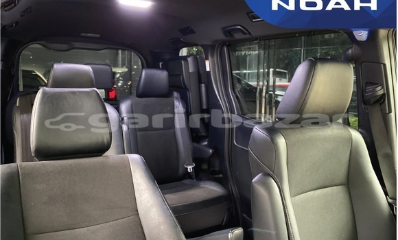 Buy Import 2016 Toyota Noah in Dhaka, Dhaka Buy Import 2016 Toyota Noah in Dhaka, Dhaka