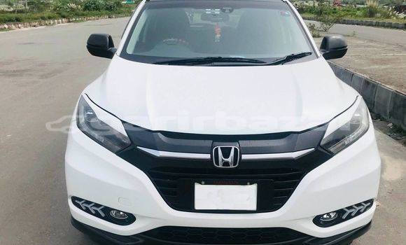 Buy Used 2014 Honda Vezel in Dhaka, Dhaka Buy Used 2014 Honda Vezel in Dhaka, Dhaka