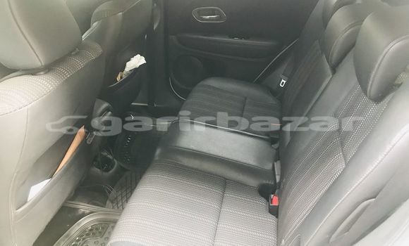 Buy Used 2014 Honda Vezel in Dhaka, Dhaka Buy Used 2014 Honda Vezel in Dhaka, Dhaka