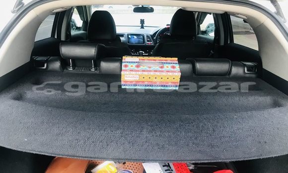 Buy Used 2014 Honda Vezel in Dhaka, Dhaka Buy Used 2014 Honda Vezel in Dhaka, Dhaka