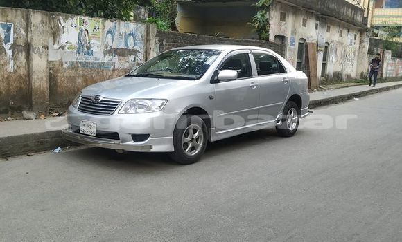 কিনুন ব্যবহৃত Toyota গাড়ী কিনুন ব্যবহৃত Toyota গাড়ী