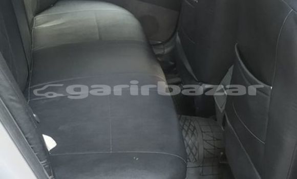কিনুন ব্যবহৃত Toyota গাড়ী কিনুন ব্যবহৃত Toyota গাড়ী