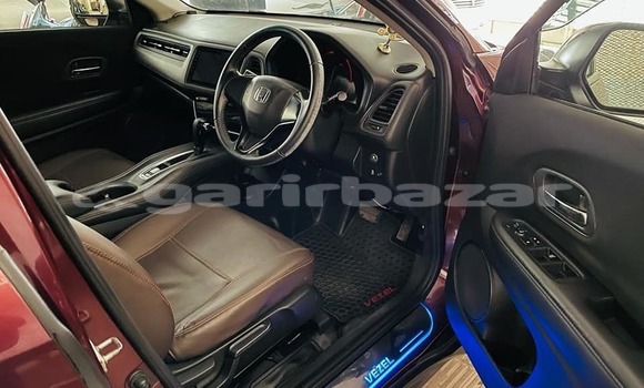 Buy Used 2014 Honda Vezel in Dhaka, Dhaka Buy Used 2014 Honda Vezel in Dhaka, Dhaka