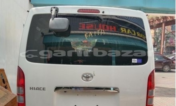 কেনা আমদানি Toyota Hi-ace White গাড়ী মধ্যে ঢাকা মধ্যে Dhaka কেনা আমদানি Toyota Hi-ace White গাড়ী মধ্যে ঢাকা মধ্যে Dhaka