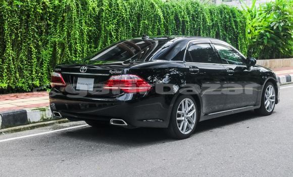 কেনা আমদানি Toyota Crown Black গাড়ী মধ্যে ঢাকা মধ্যে Dhaka কেনা আমদানি Toyota Crown Black গাড়ী মধ্যে ঢাকা মধ্যে Dhaka