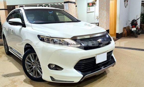 কেনা ব্যবহৃত Toyota Harrier White গাড়ী মধ্যে ঢাকা মধ্যে Dhaka কেনা ব্যবহৃত Toyota Harrier White গাড়ী মধ্যে ঢাকা মধ্যে Dhaka