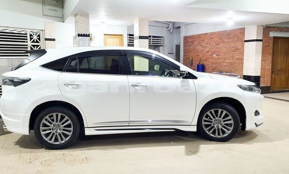 কেনা ব্যবহৃত Toyota Harrier White গাড়ী মধ্যে ঢাকা মধ্যে Dhaka কেনা ব্যবহৃত Toyota Harrier White গাড়ী মধ্যে ঢাকা মধ্যে Dhaka