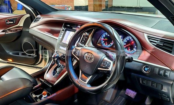 কেনা ব্যবহৃত Toyota Harrier White গাড়ী মধ্যে ঢাকা মধ্যে Dhaka কেনা ব্যবহৃত Toyota Harrier White গাড়ী মধ্যে ঢাকা মধ্যে Dhaka