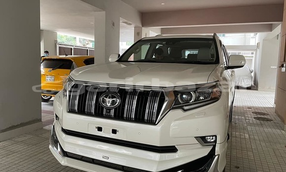 কেনা আমদানি Toyota Prado White গাড়ী মধ্যে ঢাকা মধ্যে Dhaka কেনা আমদানি Toyota Prado White গাড়ী মধ্যে ঢাকা মধ্যে Dhaka