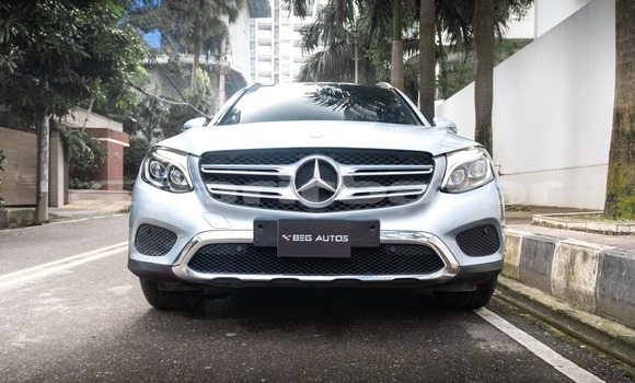 কেনা ব্যবহৃত Mercedes-Benz GLC Silver গাড়ী মধ্যে ঢাকা মধ্যে Dhaka কেনা ব্যবহৃত Mercedes-Benz GLC Silver গাড়ী মধ্যে ঢাকা মধ্যে Dhaka