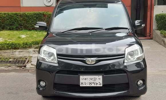 Buy Used 2013 Toyota sienta in Dhaka, Dhaka Buy Used 2013 Toyota sienta in Dhaka, Dhaka