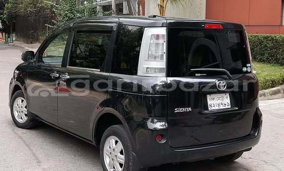 Buy Used 2013 Toyota sienta in Dhaka, Dhaka Buy Used 2013 Toyota sienta in Dhaka, Dhaka