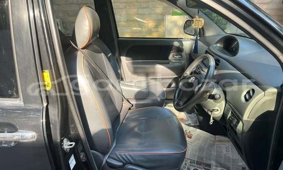 Buy Used 2013 Toyota sienta in Dhaka, Dhaka Buy Used 2013 Toyota sienta in Dhaka, Dhaka