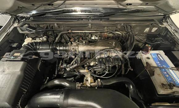 Buy Used 2004 Mitsubishi Pajero in Dhaka, Dhaka Buy Used 2004 Mitsubishi Pajero in Dhaka, Dhaka