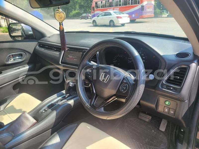 Big with watermark honda vezel dhaka dhaka 31025