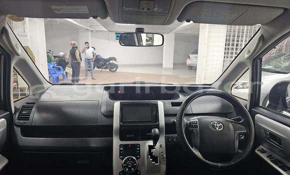 Buy Used 2010 Toyota Noah x in Dhaka, Dhaka Buy Used 2010 Toyota Noah x in Dhaka, Dhaka