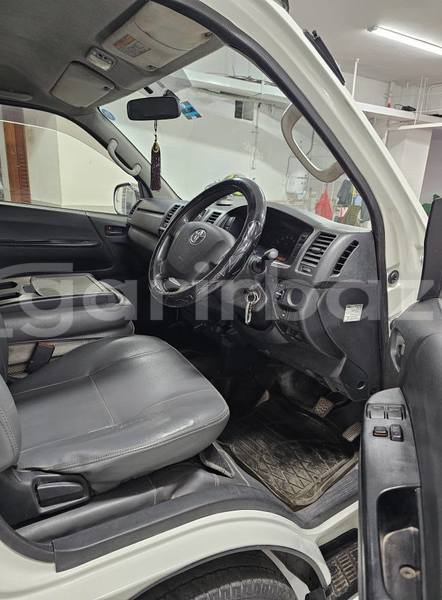 Big with watermark toyota hiace dhaka dhaka 31084