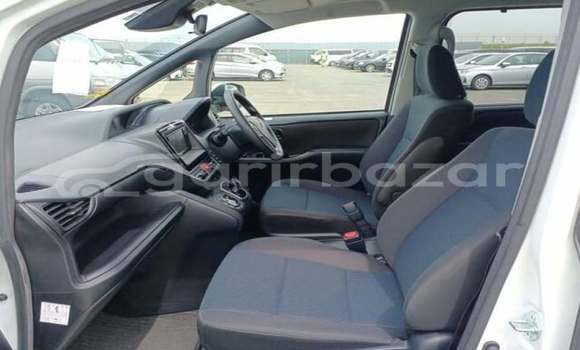 কেনা ব্যবহৃত Toyota Noha White গাড়ী মধ্যে ঢাকা মধ্যে Dhaka কেনা ব্যবহৃত Toyota Noha White গাড়ী মধ্যে ঢাকা মধ্যে Dhaka