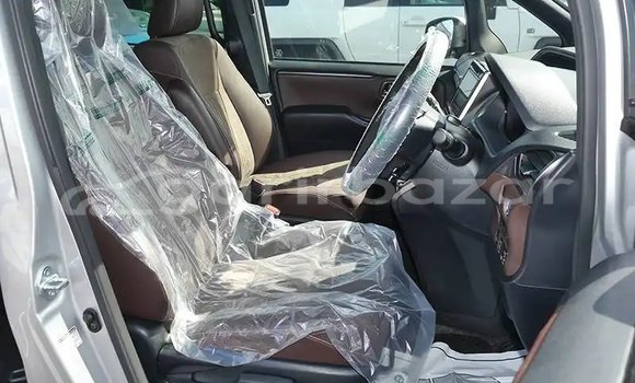 Buy Used 2018 Toyota Esquire in Dhaka, Dhaka Buy Used 2018 Toyota Esquire in Dhaka, Dhaka