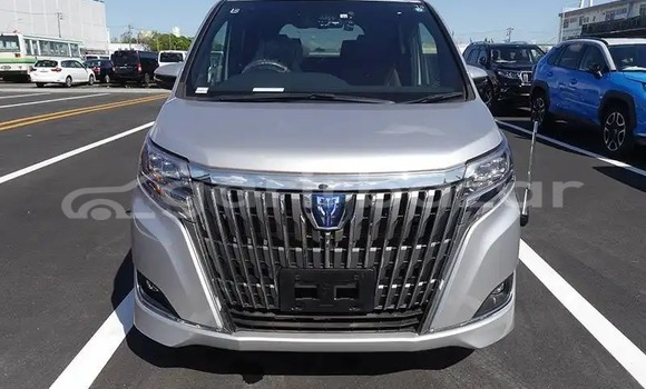 Buy Used 2018 Toyota Esquire in Dhaka, Dhaka Buy Used 2018 Toyota Esquire in Dhaka, Dhaka