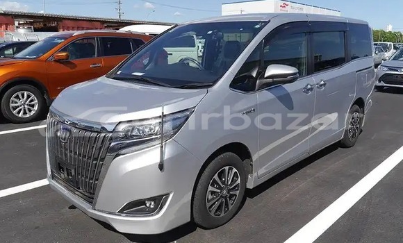 Buy Used 2018 Toyota Esquire in Dhaka, Dhaka Buy Used 2018 Toyota Esquire in Dhaka, Dhaka